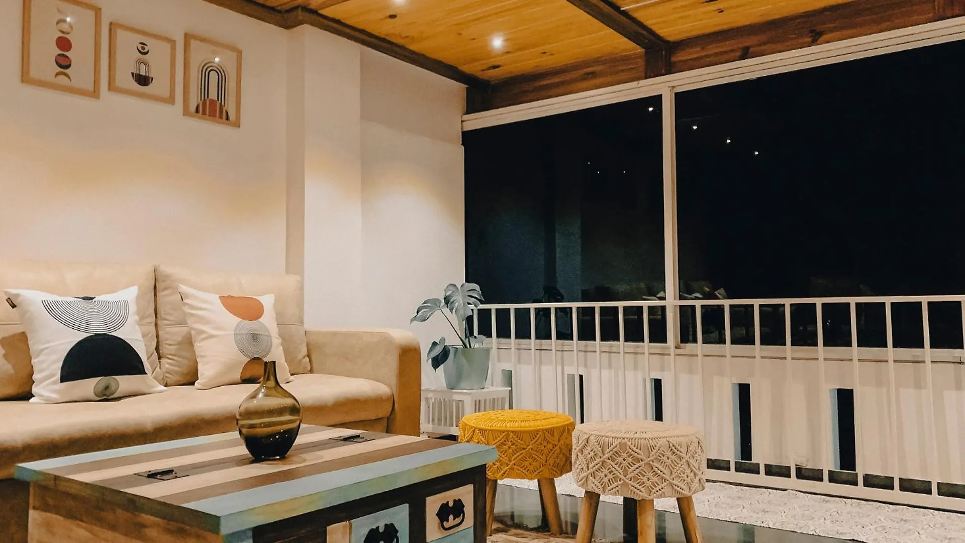 Pine Beach House Alappuzha